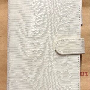 Elegant White Textured A6 Cash Envelope Binder